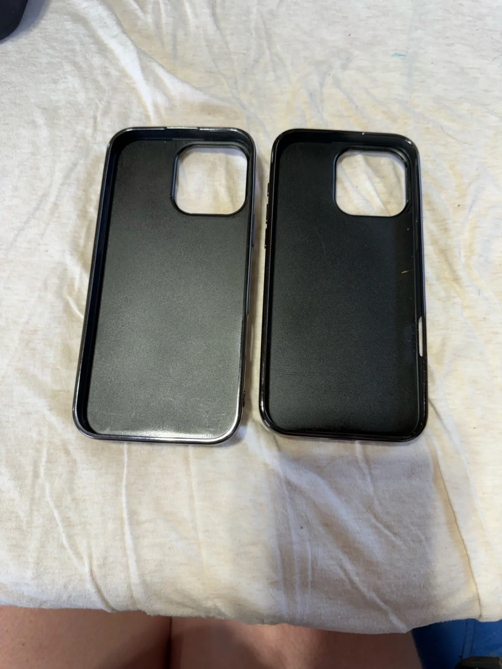Black Glitter MagSafe-Compatible Phone Case (iPhone 16 pro max) set of 2